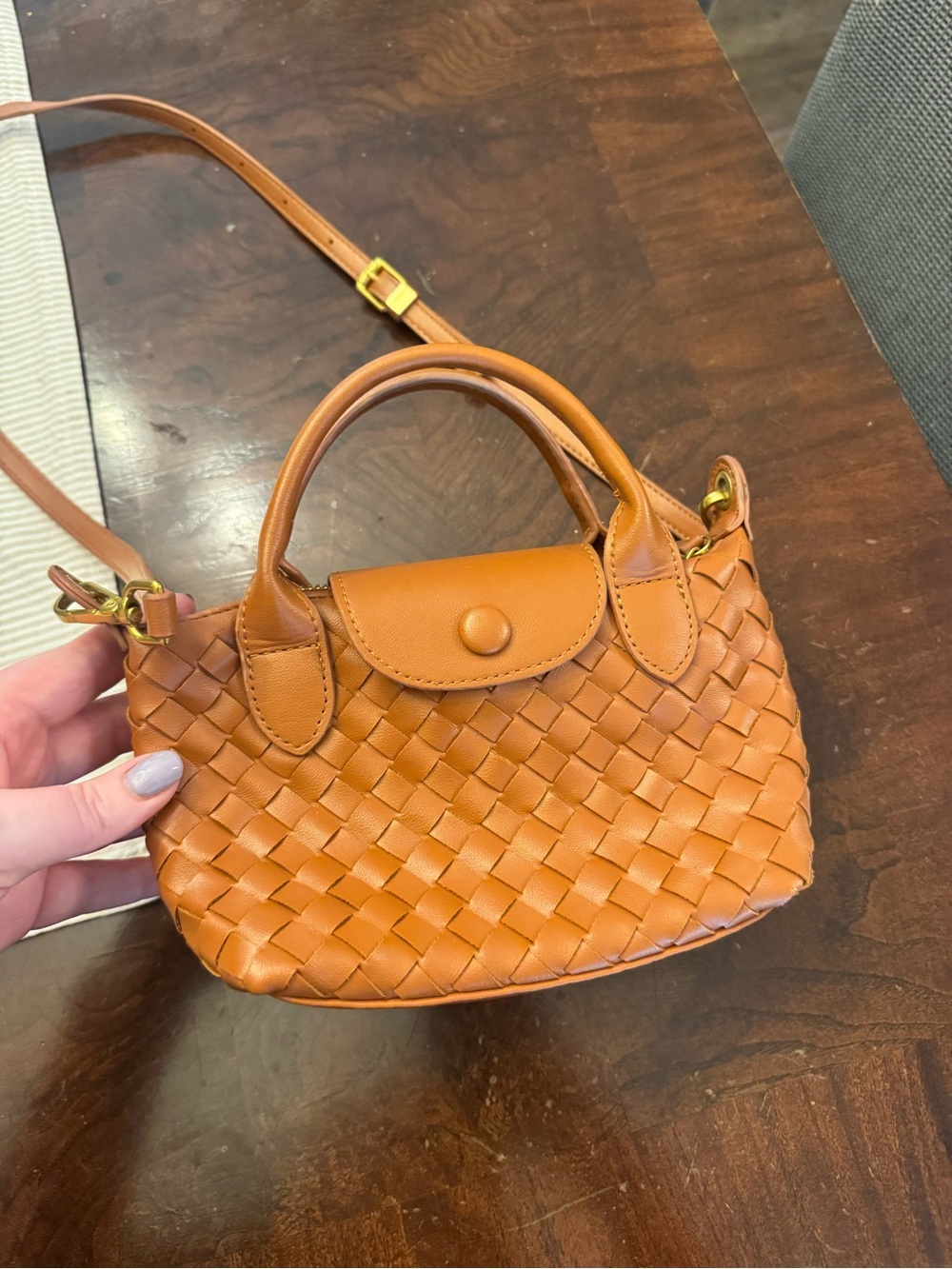 Woven Leather Crossbody Handbag in Tan